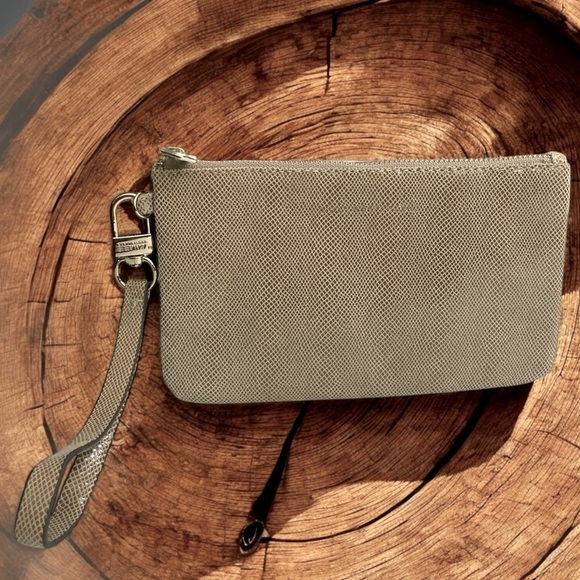 Aimee Kestenberg Snake skin pattern leather  Clutch - Picture 1 of 12